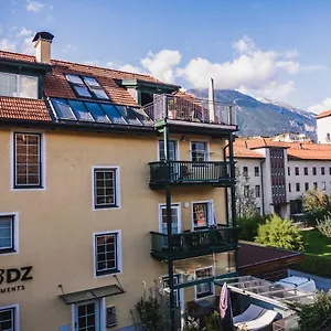 Appartement Riedz Innsbruck- Zentrales Apartmenthaus Mit Gruener Oase, Innsbruck