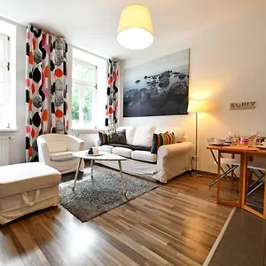 https://feel-good-apartment.vienna-besthotels.com